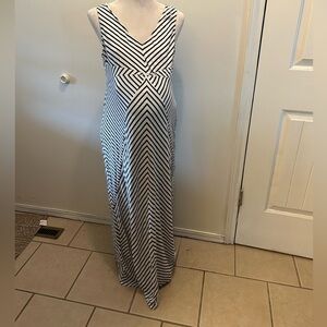 $10 sale Motherhood maternity maxi dress size PL stripe blue white D2